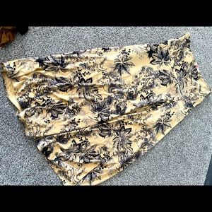 Floral Maxi skirt